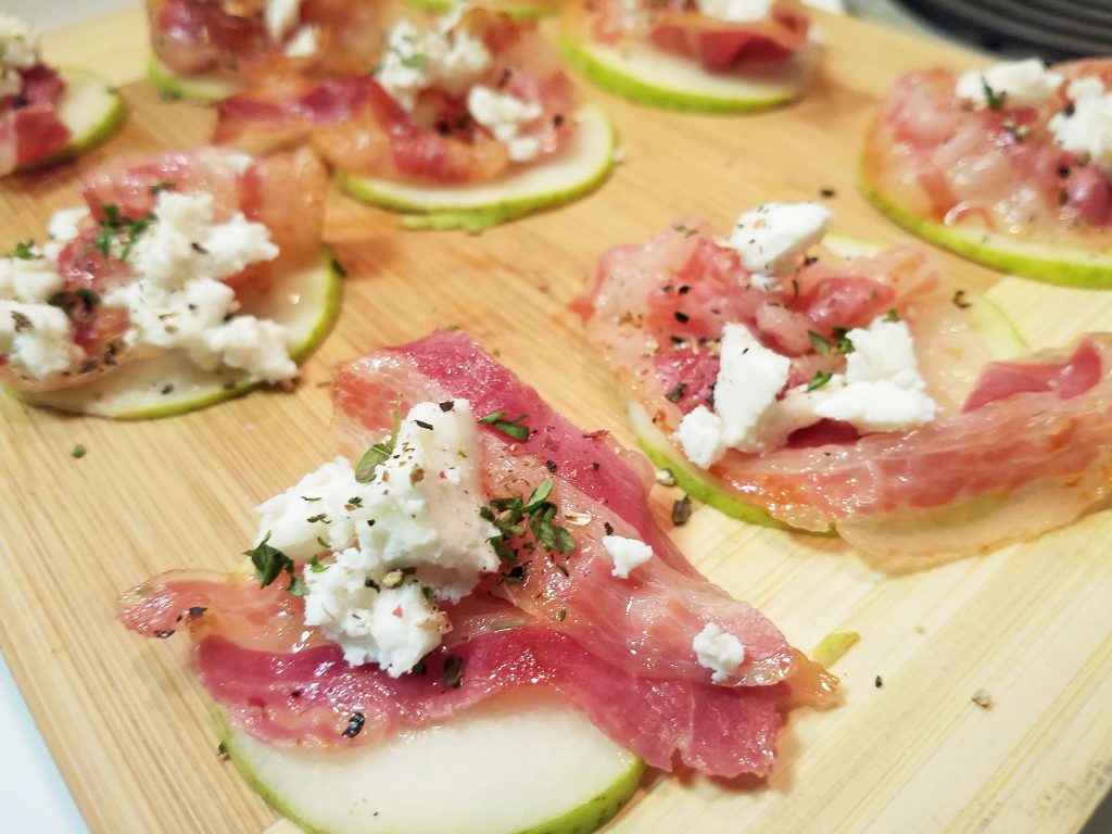 Pear Prosciutto And Goat Cheese Crostini Gradfood