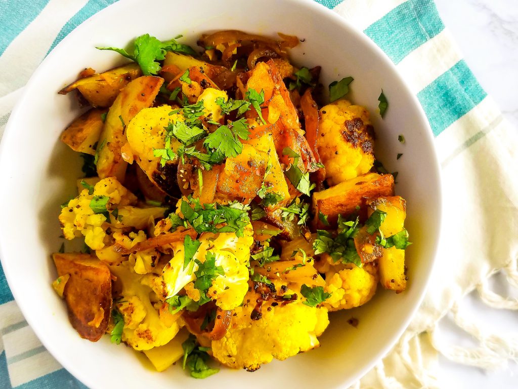 Aloo Gobi (Potatoes & Cauliflower) | GradFood