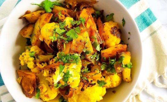 Aloo Gobi (Potatoes & Cauliflower)