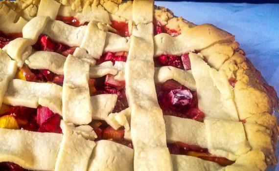 strawberry nectarine rhubarb pie