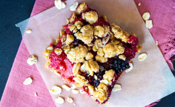 Blackberry Strawberry Crumble Bars