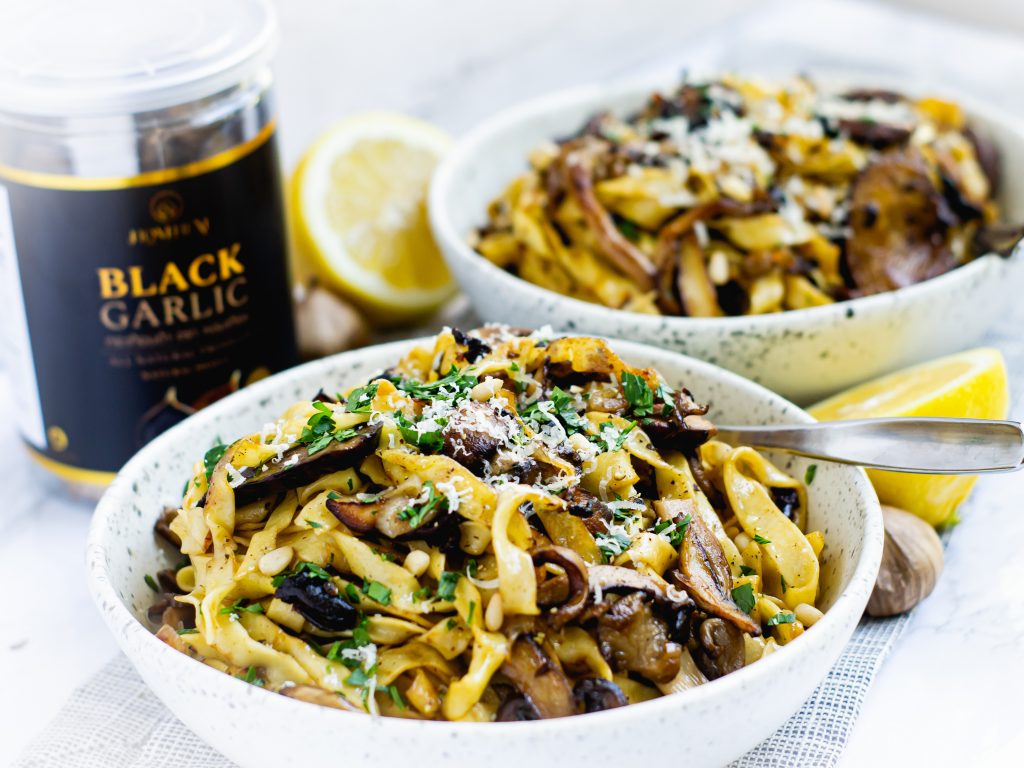 Black Garlic Mushroom Pasta